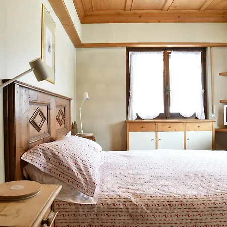 Apartmán Beautiful 3 Bedroom Flat In Cortina With Car Park